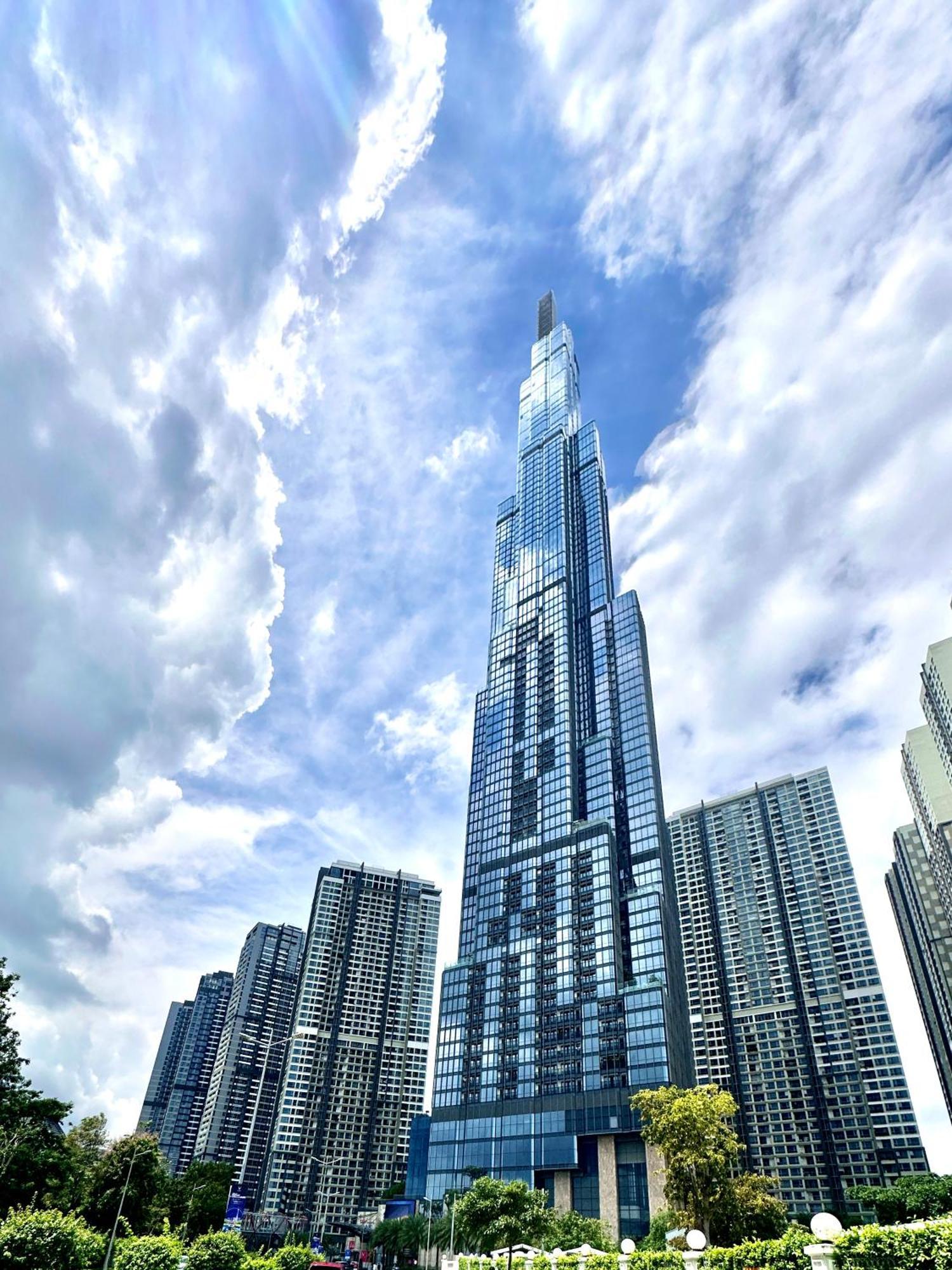 Chalton Suites - Landmark 81 Area, Ice Rink & Grand Park Ho Chi Minh City Exterior photo