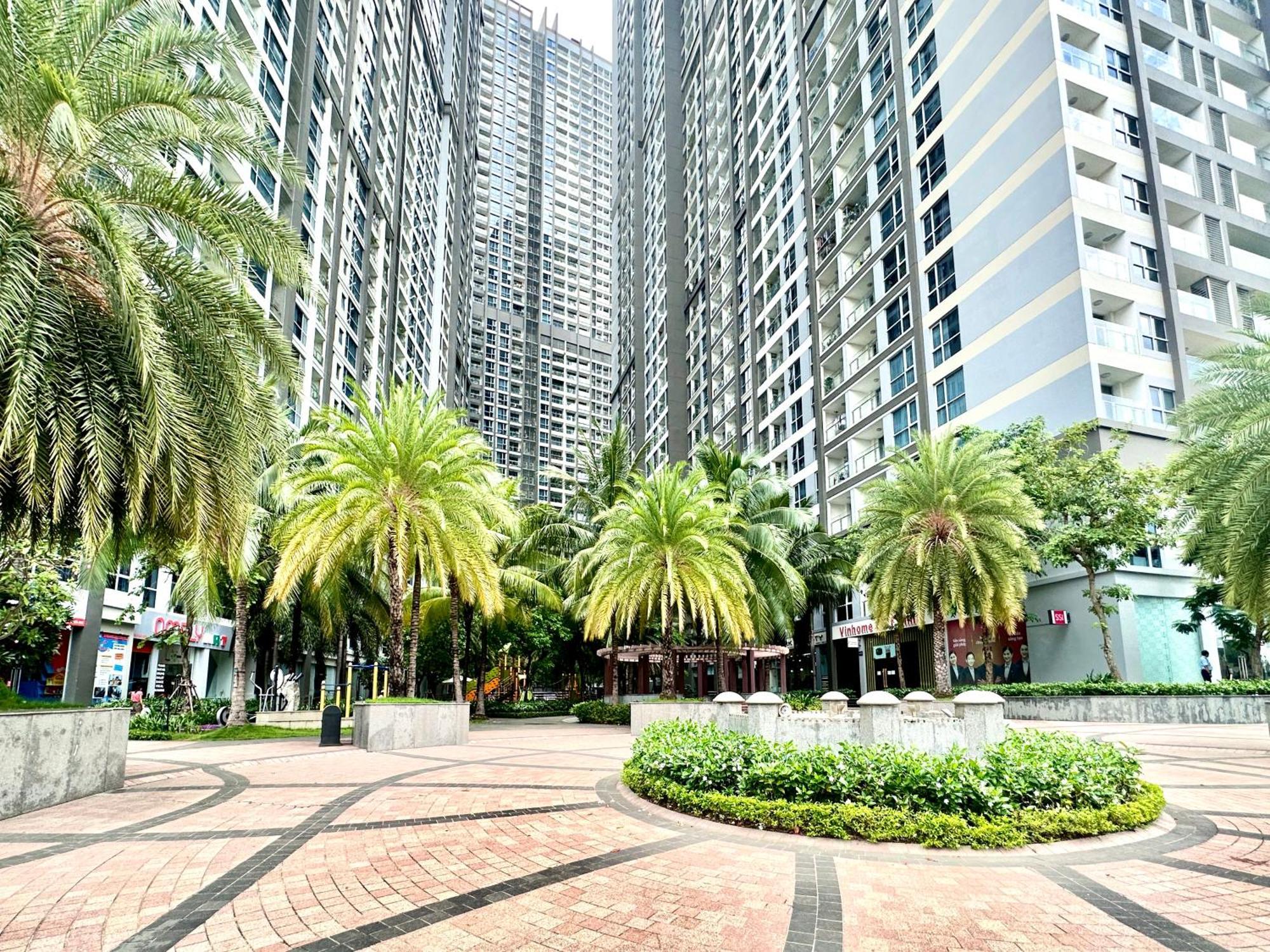 Chalton Suites - Landmark 81 Area, Ice Rink & Grand Park Ho Chi Minh City Exterior photo
