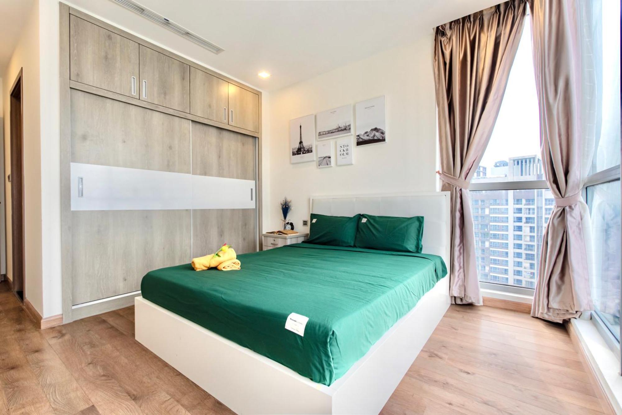 Chalton Suites - Landmark 81 Area, Ice Rink & Grand Park Ho Chi Minh City Exterior photo